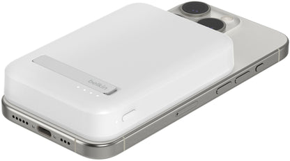 Belkin BoostCharge Pro Wireless External Battery with Kickstand, 8000mAh, 15W, FQI, 1 x QI - 1 x USB-C, White BPD007btWH