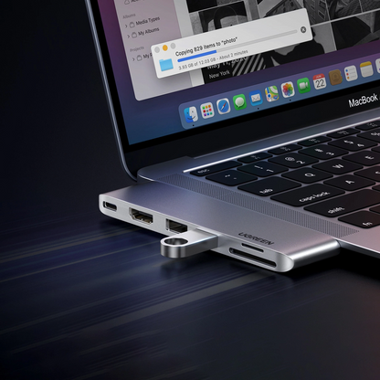 UGREEN CM380 USB-C Hub (80856) for Apple MacBook Pro / Air Series, 2 x USB-A 3.0 - 1 x USB-C - 1 x HDMI - 1 x SD - 1 x microSD